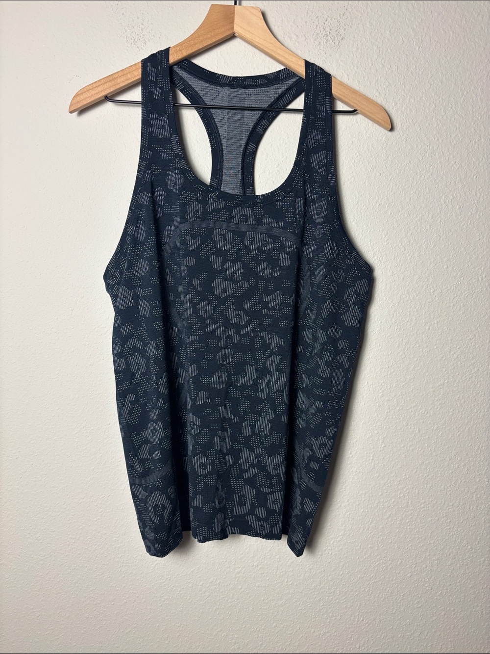 Lululemon Swiftly Tech Racerback Tank Top 2.0 Dappled Floral True Navy Ocean Air
